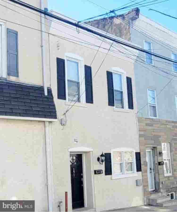 Room in Manayunk