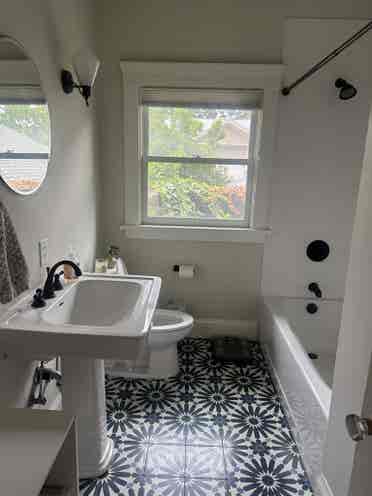 Roommate wanted