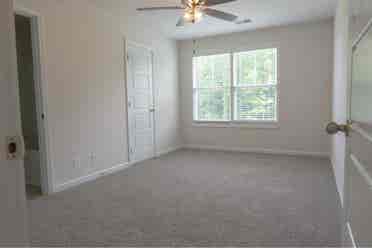 NEW Modern High Ceiling Townhouse!