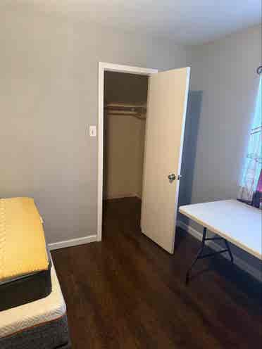 Medium sized Rooms in spring