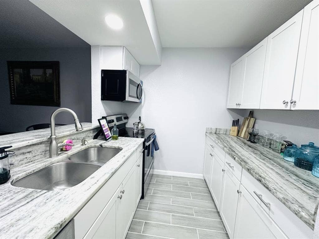 Modern BA – Move In Ready