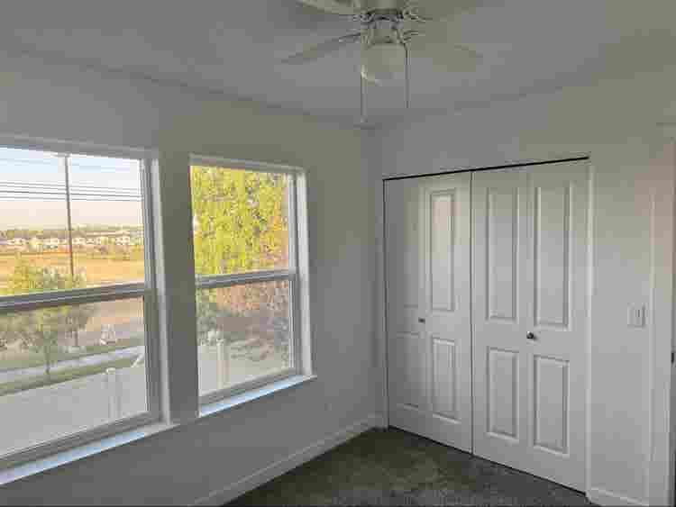 Room with private bathroomm