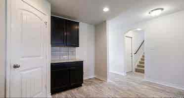 Spacious Room in Valley Ranch!