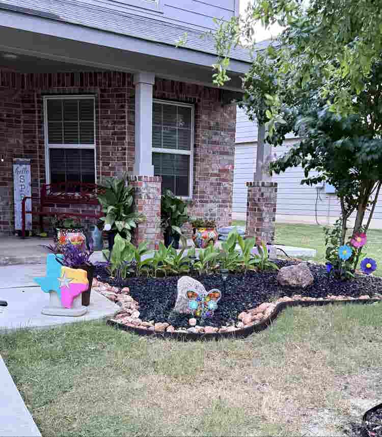 Spacious Room in Valley Ranch!