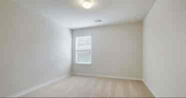 Spacious Room in Valley Ranch!