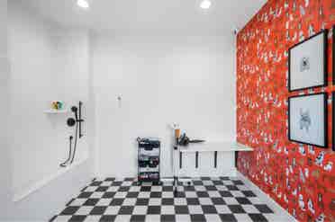 1 Bedroom + 1 FULL Bathroom