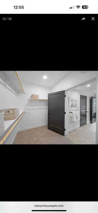 LUXURY
 apt!!