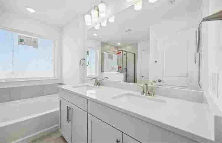 Furnished Master room in Little Elm