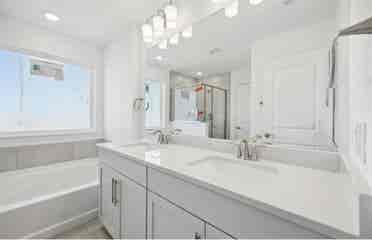 Furnished Master room in Little Elm