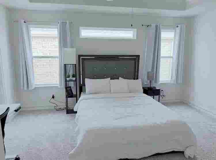 Furnished Master room in Little Elm