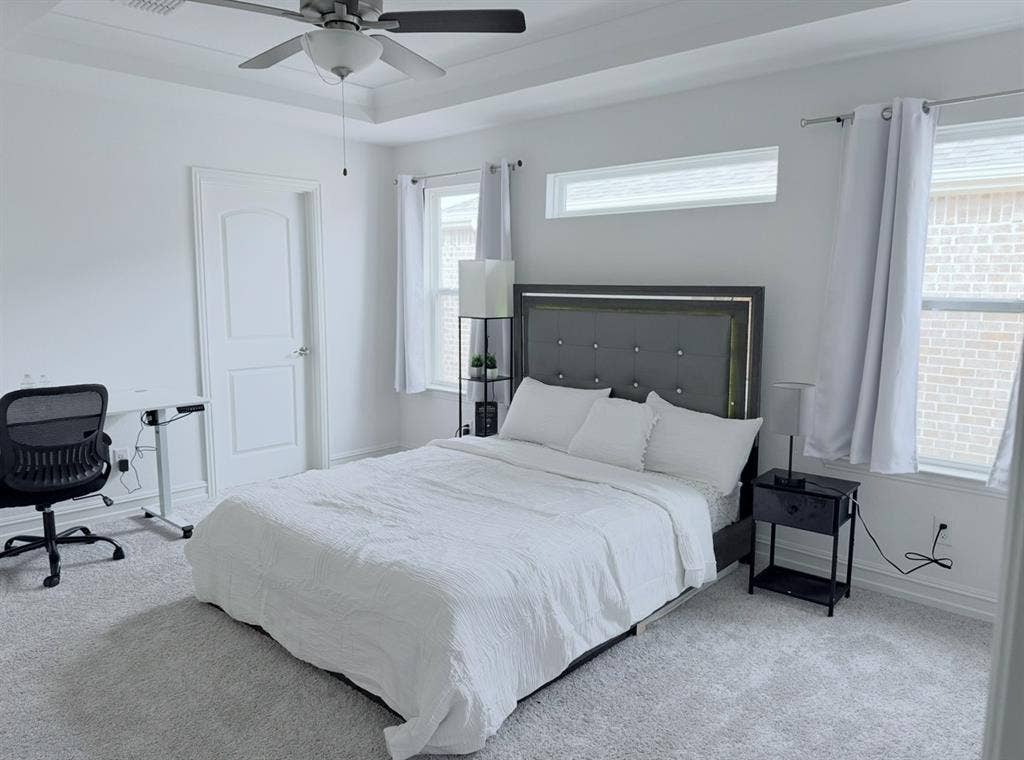 Furnished Master room in Little Elm