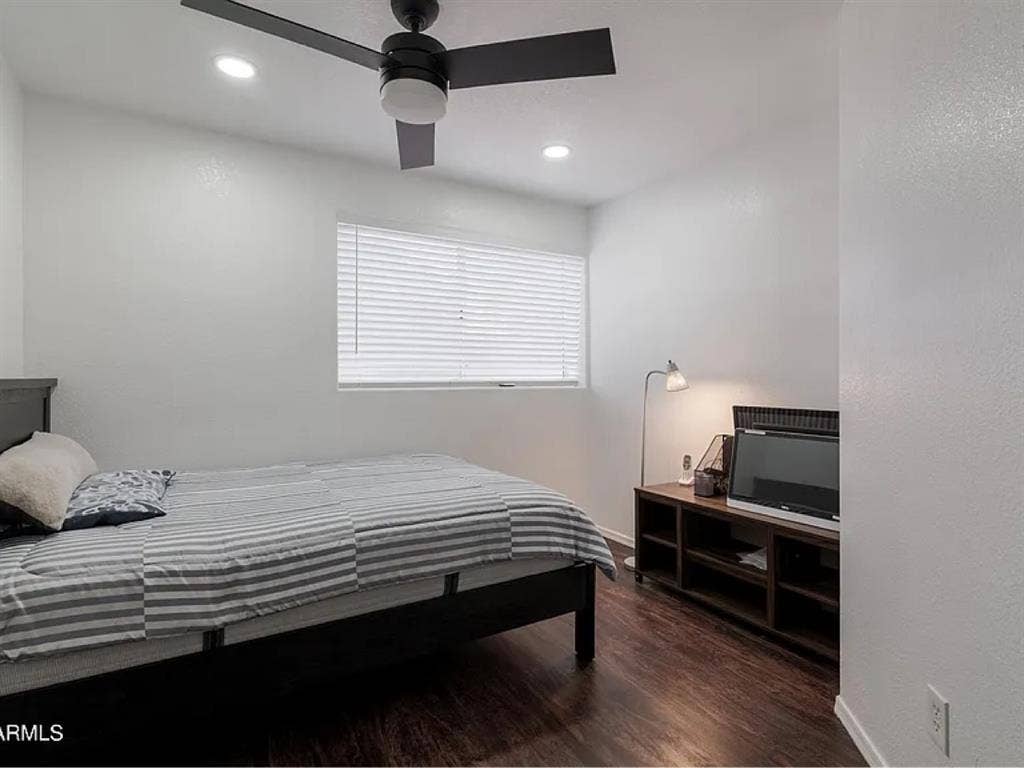 Private rooms for rent in chandler