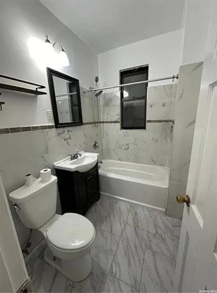 bath available for rent