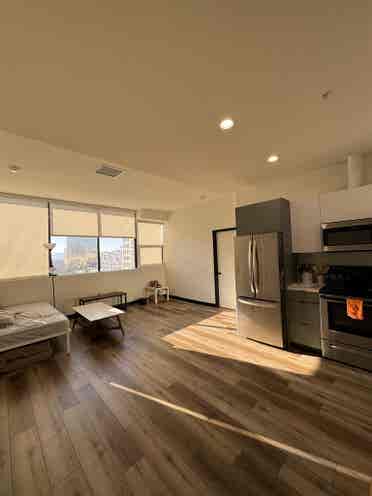 B apartment available