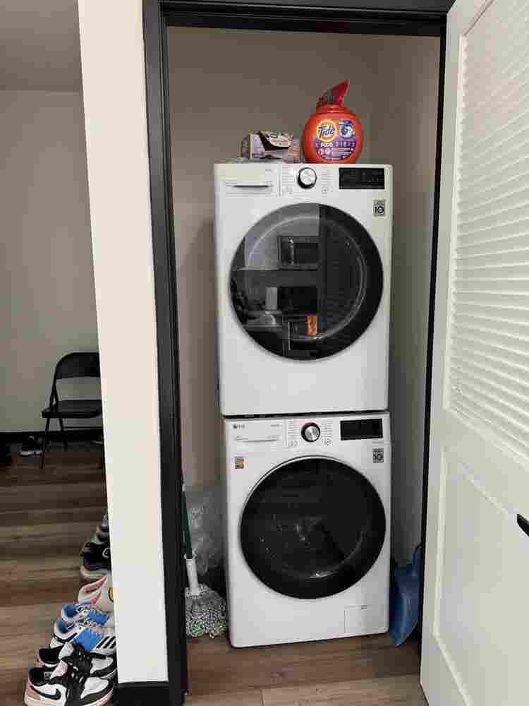 B apartment available