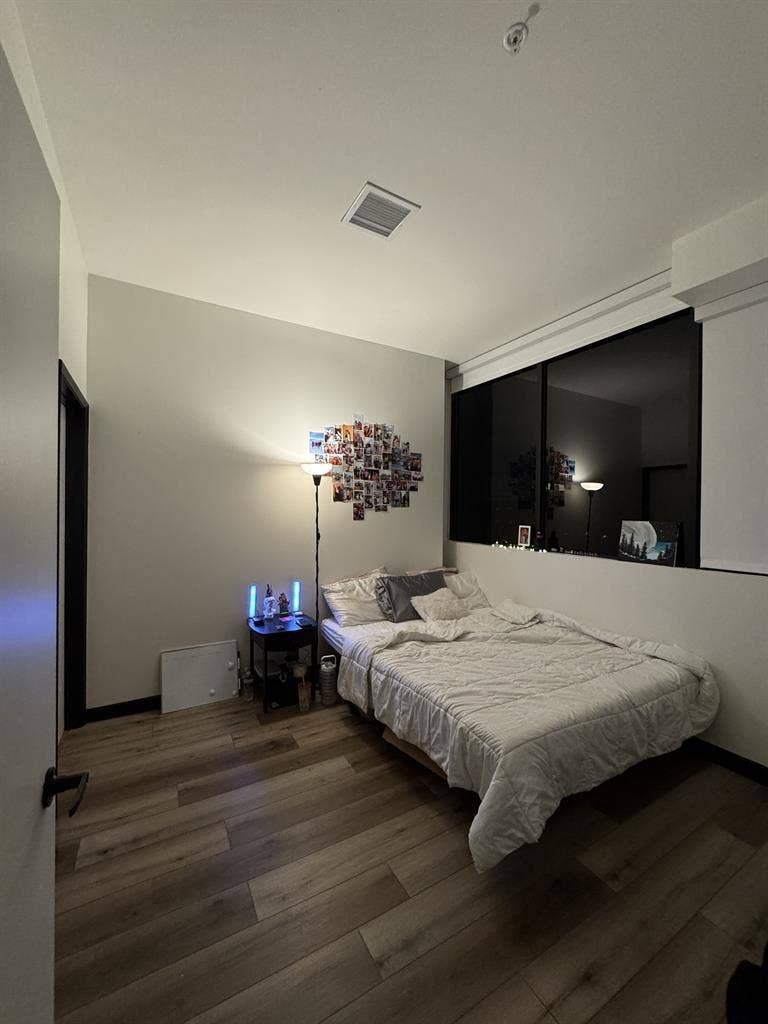 B apartment available