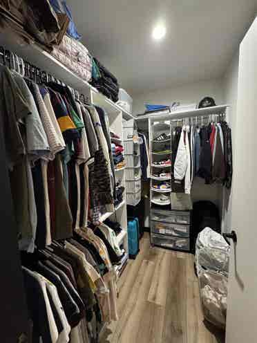 B apartment available