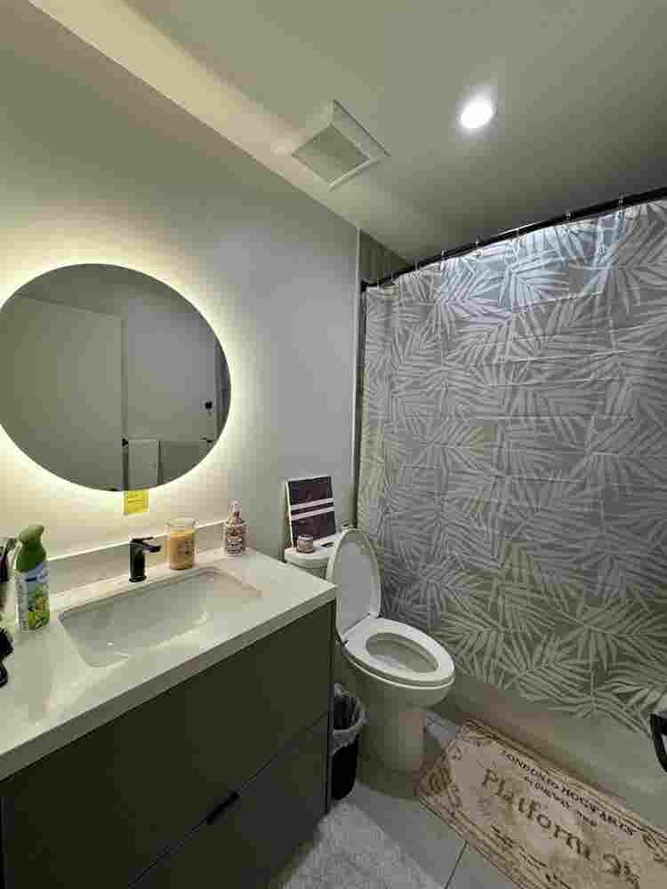 B apartment available