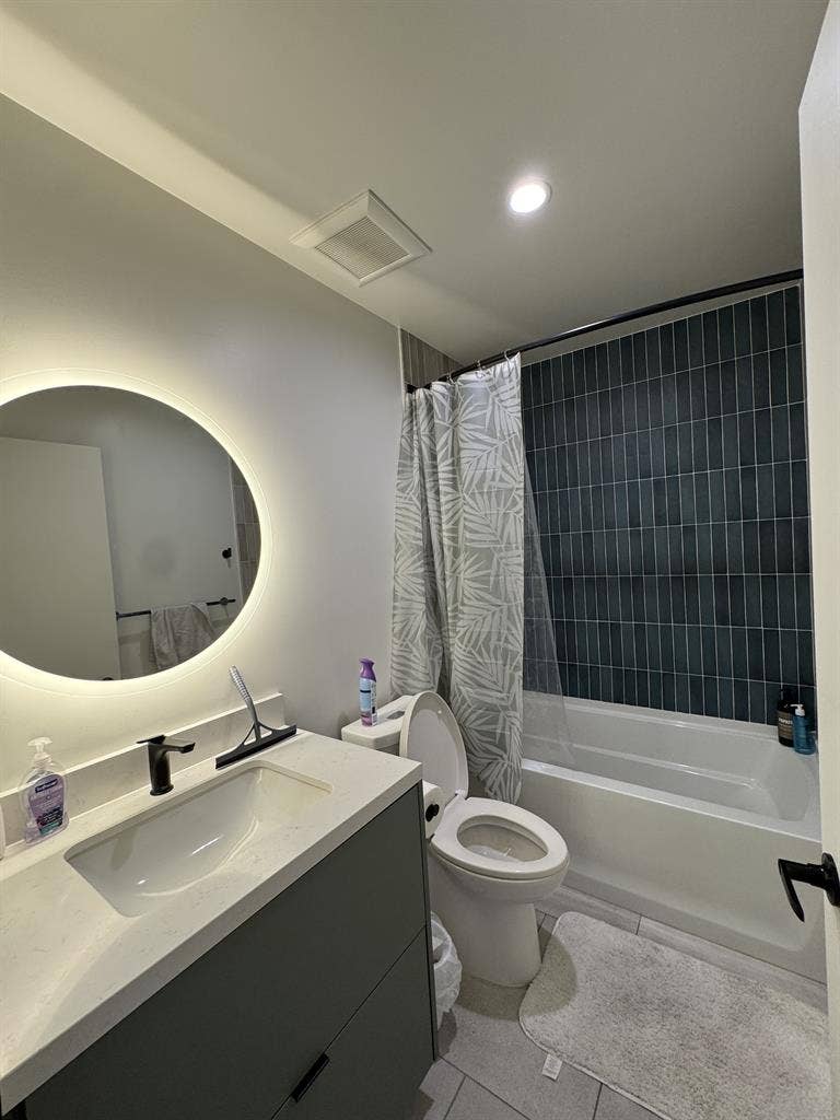 B apartment available