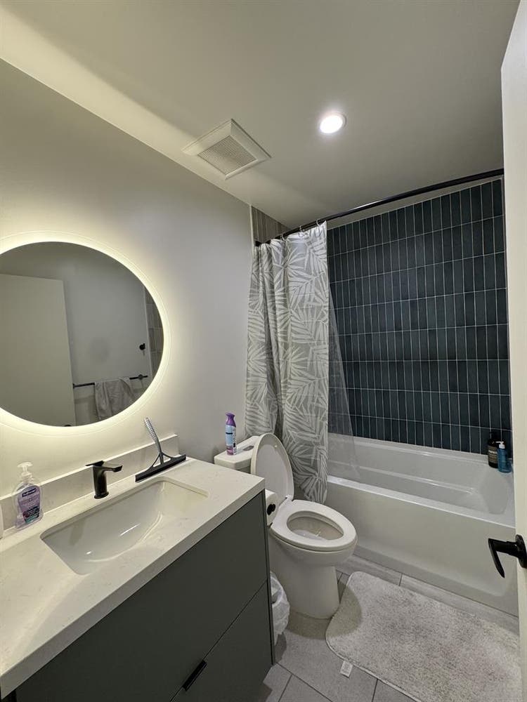 B apartment available