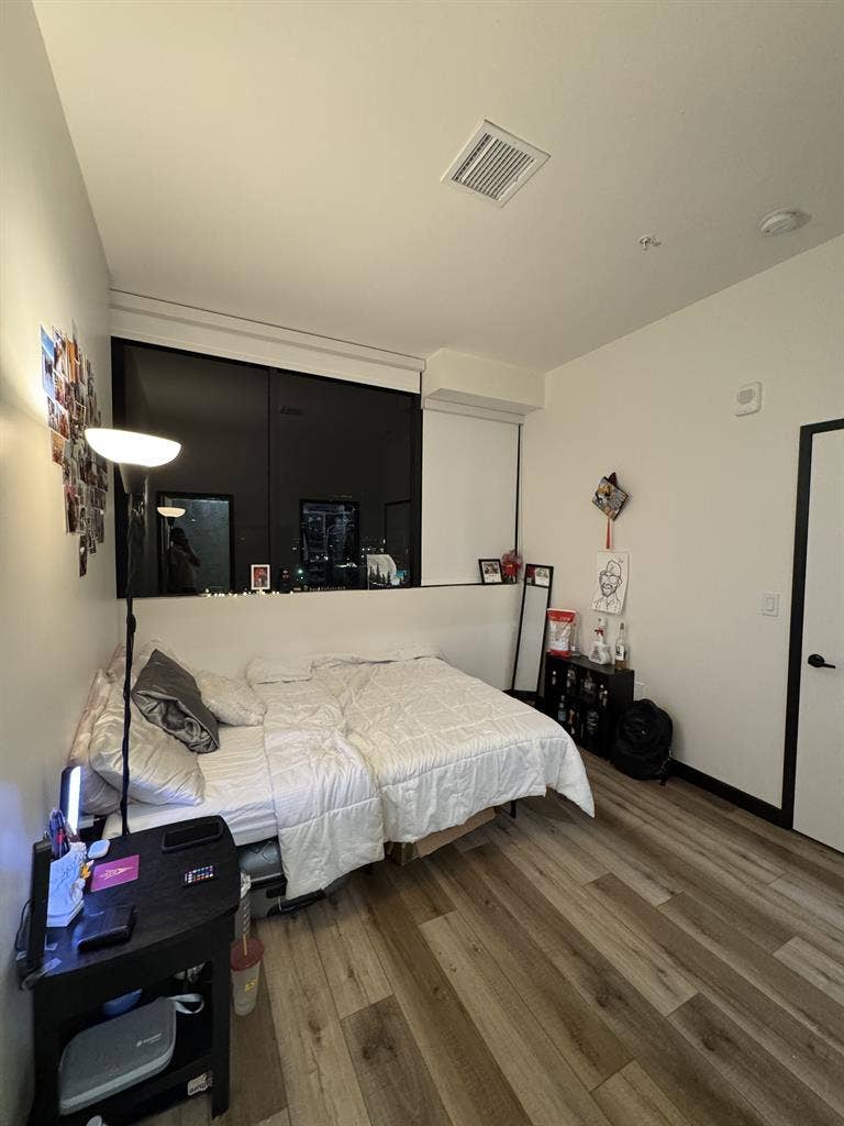 B apartment available