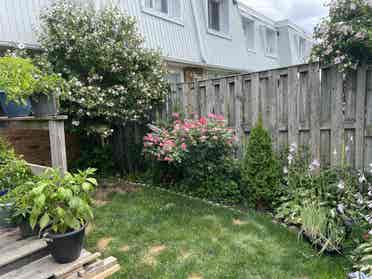 2 bedrooms townhouse