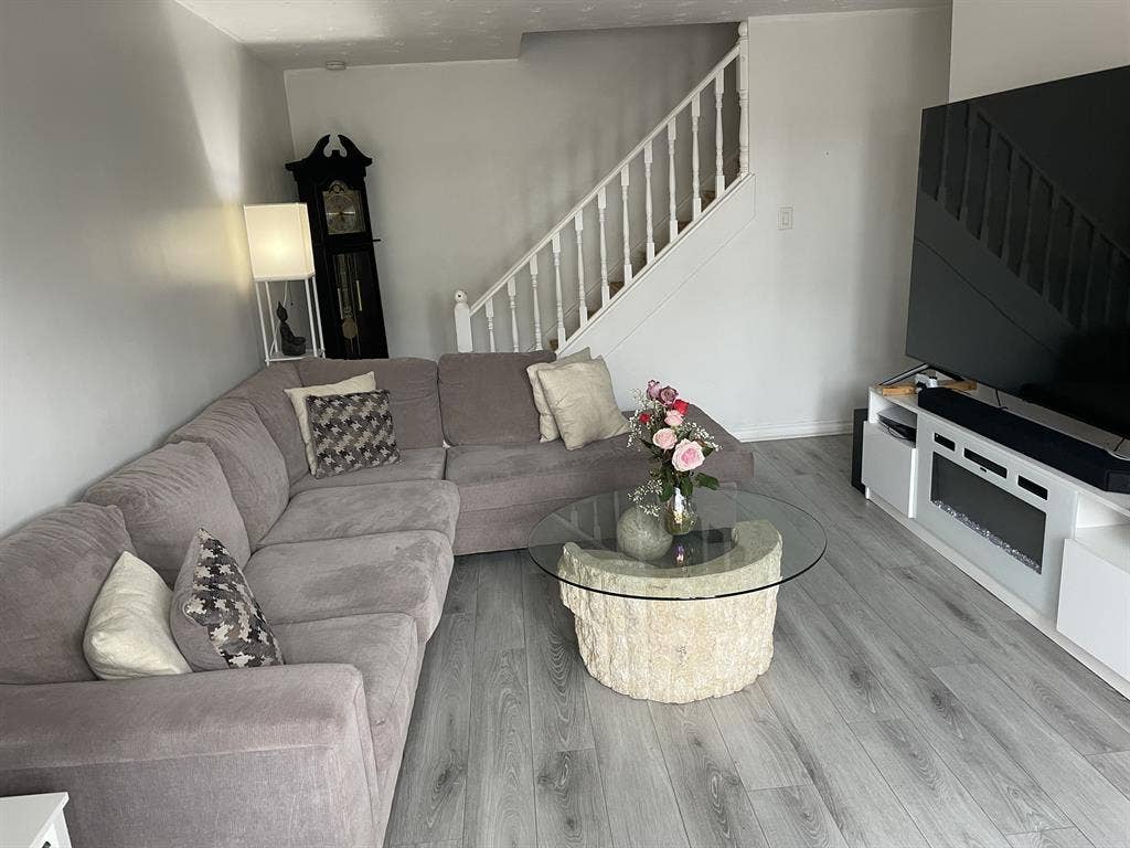2 bedrooms townhouse