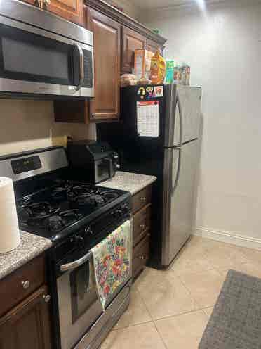Master bedroom for rent