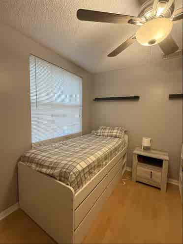 Private room for rent