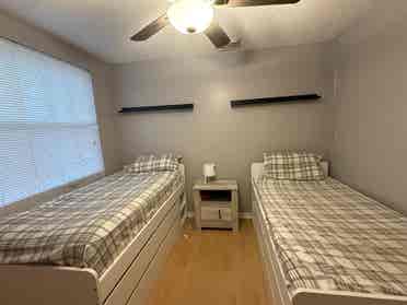 Private room for rent