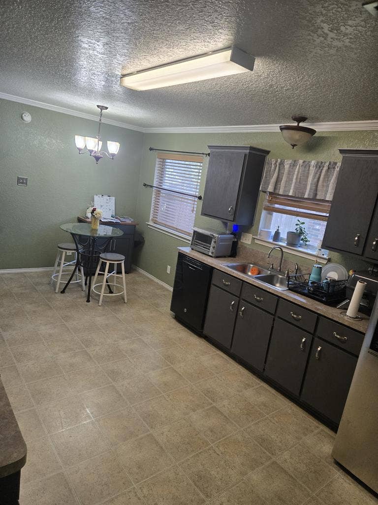 Room in Killeen for Rent.
