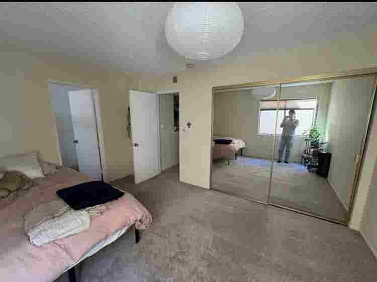 Spacious Private room & bath