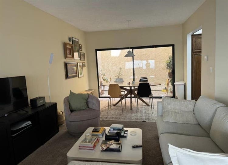 Spacious Private room & bath