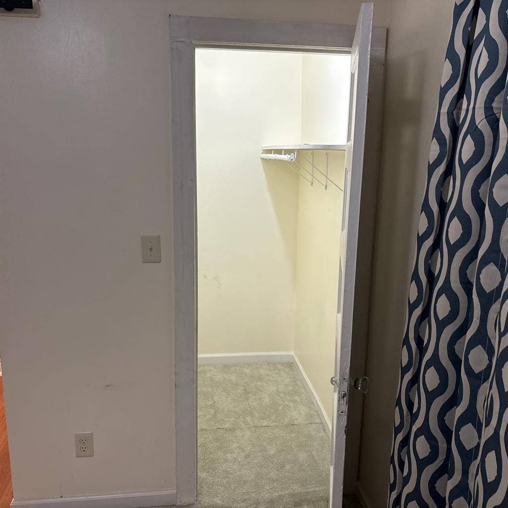 1 bedroom  with private bath