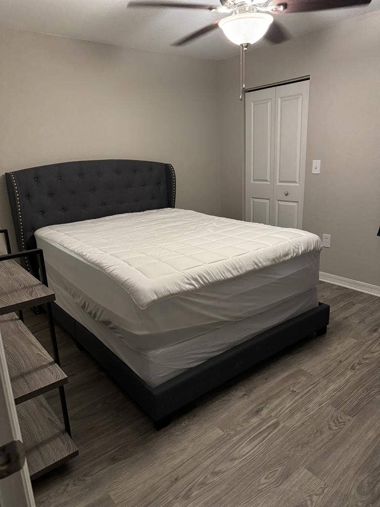 LOOKING FOR ROOMMATE!!