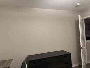 LOOKING FOR ROOMMATE!!