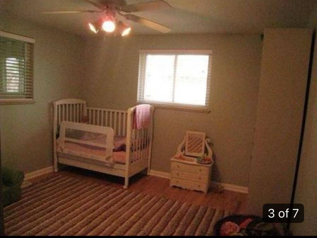 Room for rent in Spacious House