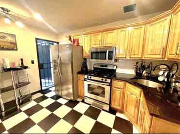 ALL UTILITIES: Laundry/Backyard