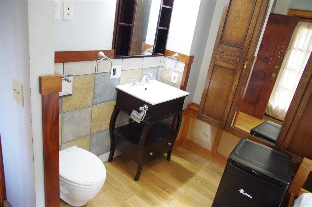 Furnished, Deck, Free Laundry+ Util