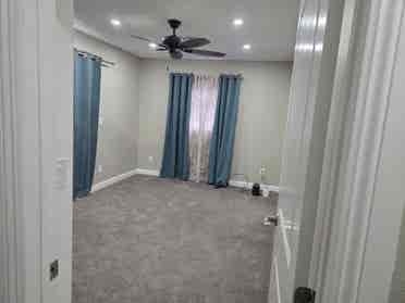 Looking for roommates