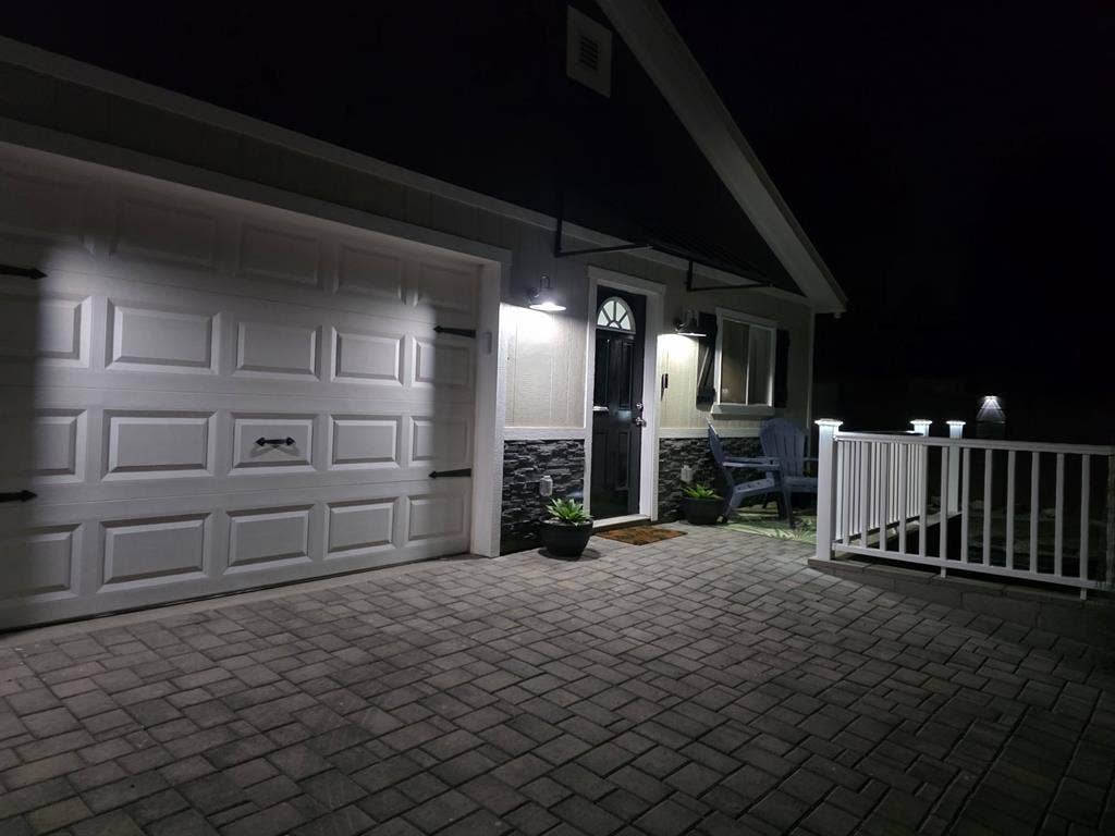 Looking for roommates