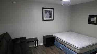 Furnish Prv.Bedrm kitchn,yard home