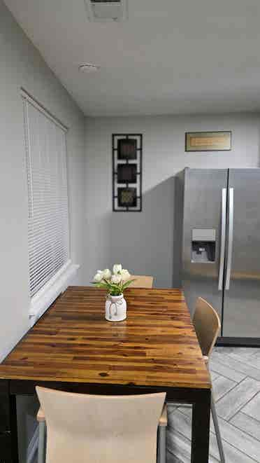 Furnish Prv.Bedrm kitchn,yard home