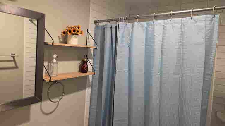 Furnish Prv.Bedrm kitchn,yard home