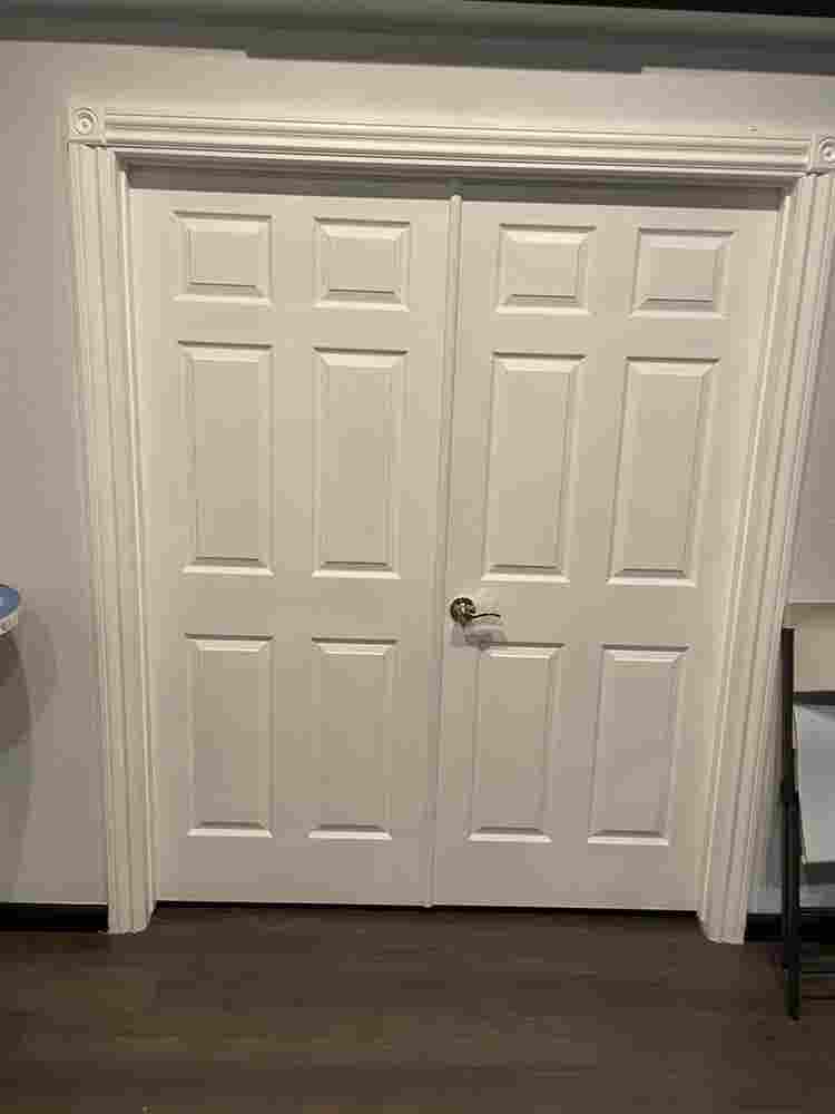 Looking for roommate