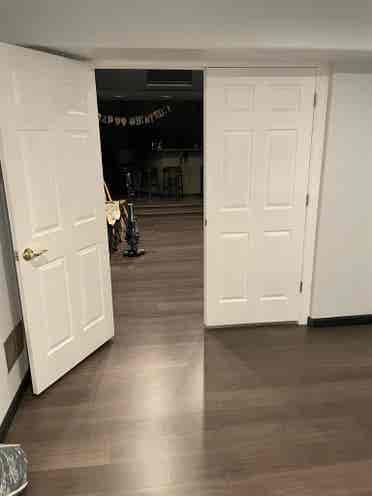 Looking for roommate