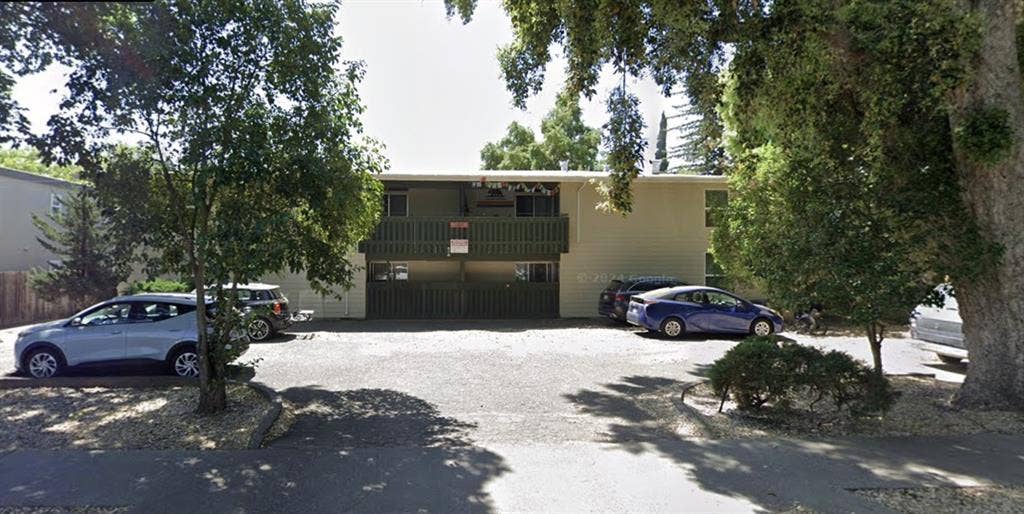 Single Room Available for move in!