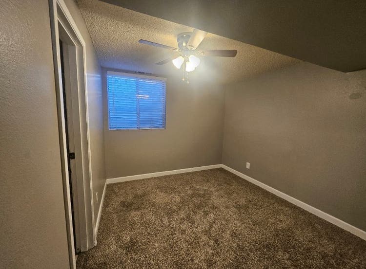 Studio/Room - Utilities Included