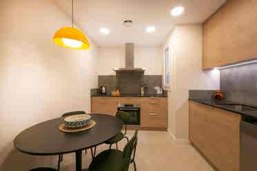 Habitación en piso moderno Sagrada
