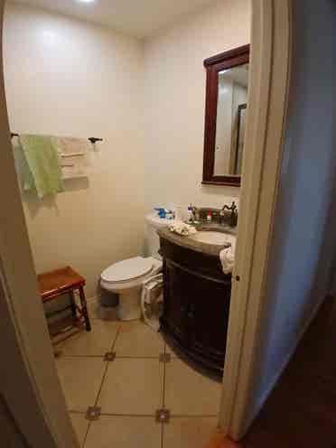 Cozy room for rent